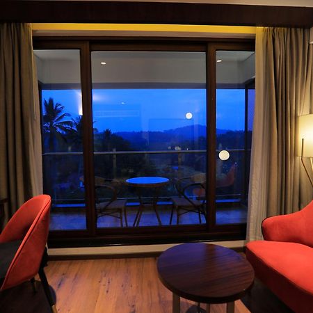 Saugandhika West Gate Hotel Wayanad Eksteriør billede