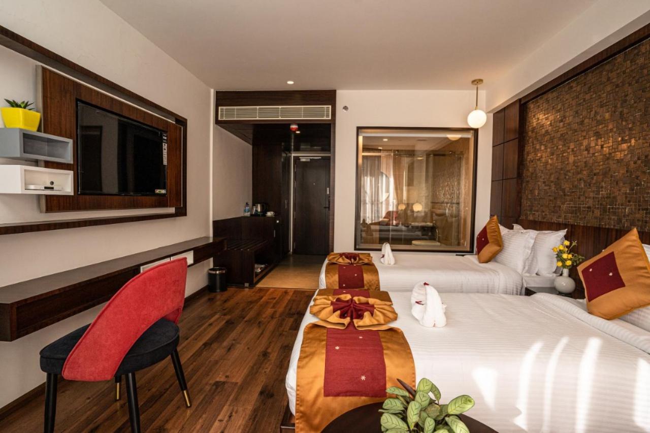 Saugandhika West Gate Hotel Wayanad Eksteriør billede
