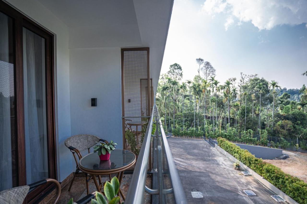 Saugandhika West Gate Hotel Wayanad Eksteriør billede