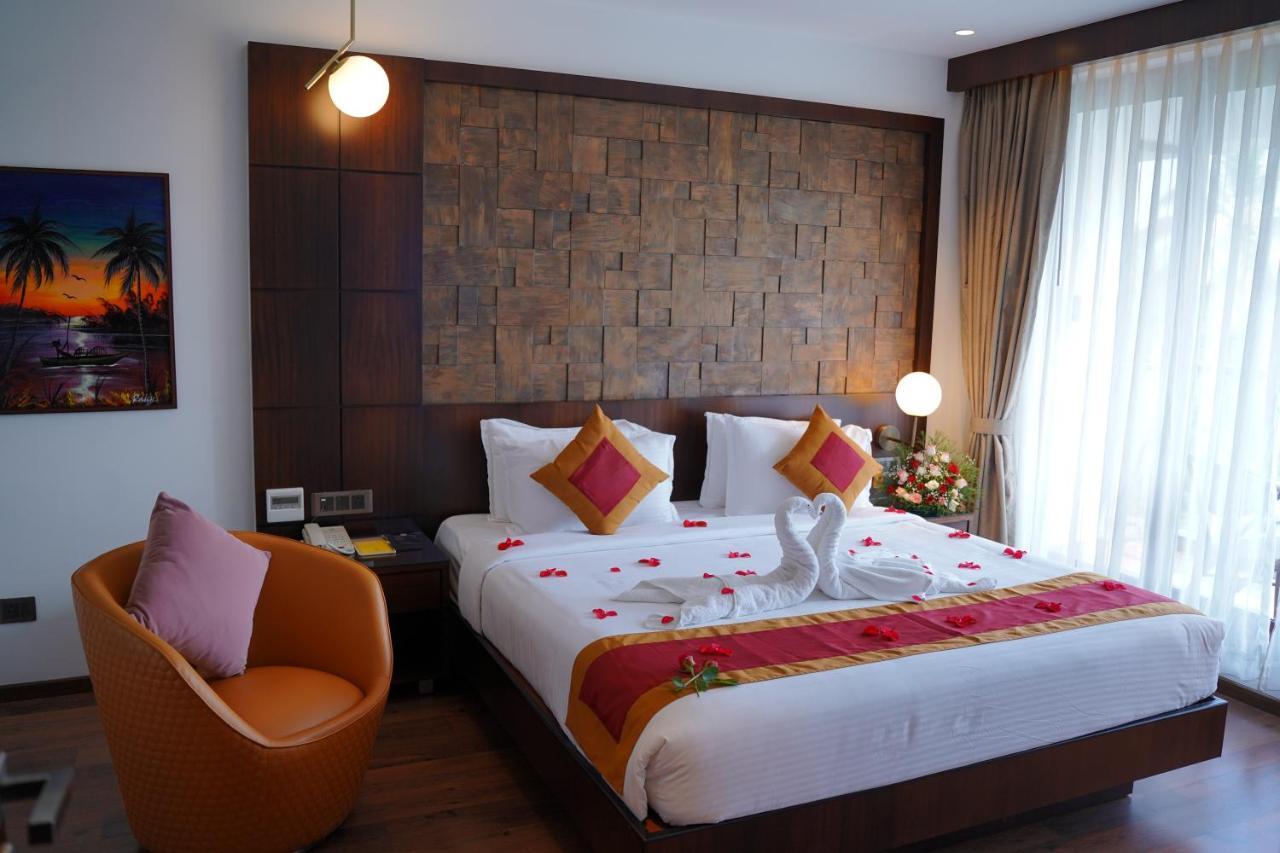 Saugandhika West Gate Hotel Wayanad Eksteriør billede