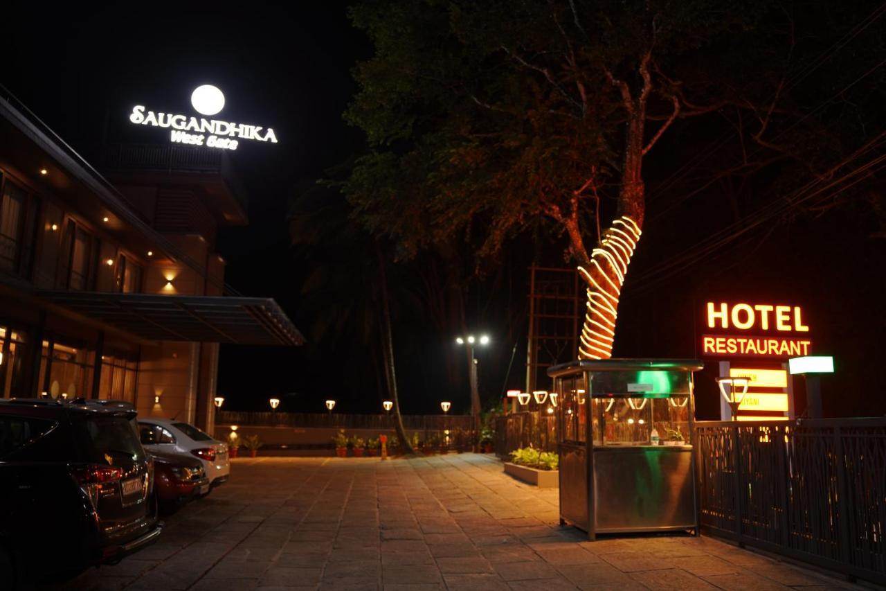 Saugandhika West Gate Hotel Wayanad Eksteriør billede
