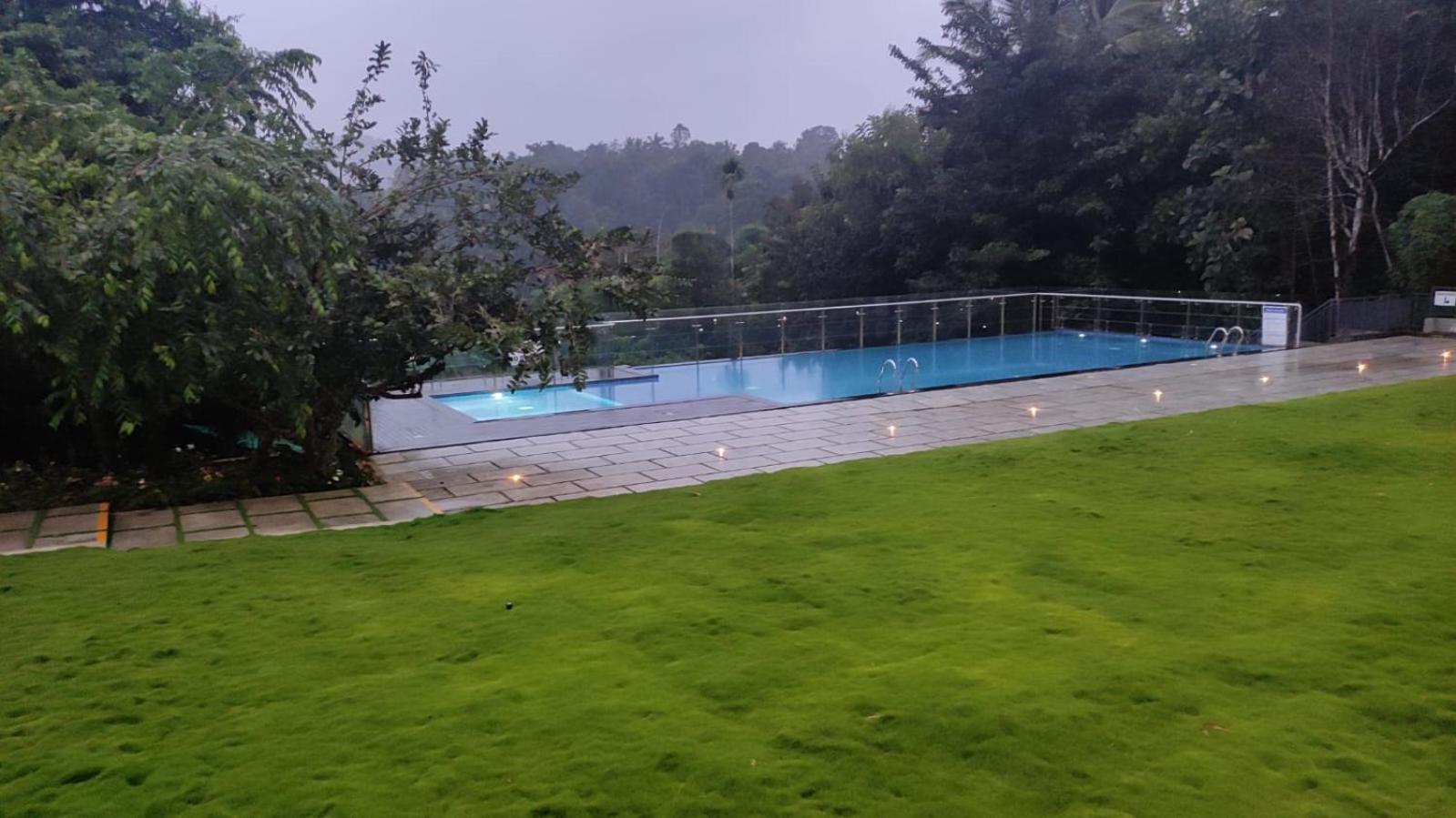 Saugandhika West Gate Hotel Wayanad Eksteriør billede